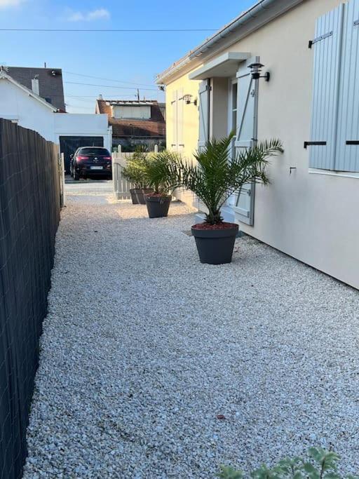 La Maison Sable - Chaleureuse Familiale Avec Jardin-300m De La Hébergement de vacances Ouistreham